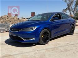 Chrysler 200